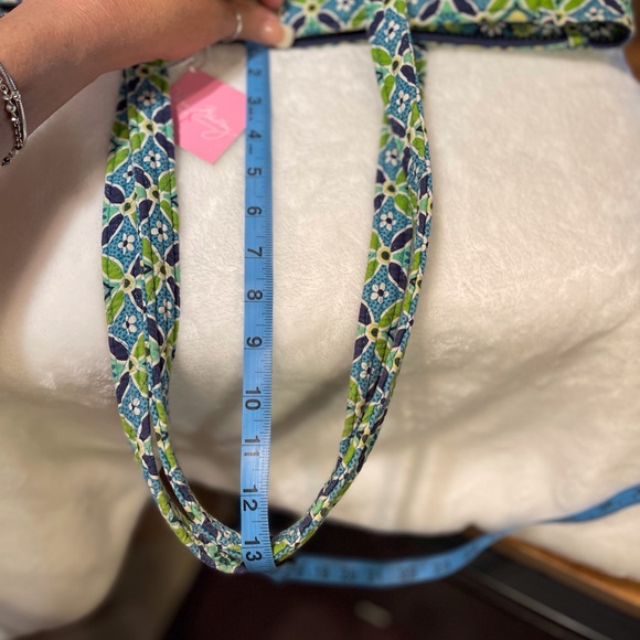 Vera Bradley “Daisy Dsisy)Lg Tote w/Wallet - Picture 5 of 16